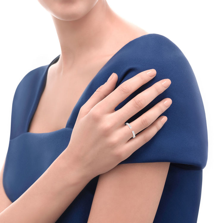 Immagine di Anello Veretta In Oro Bianco E Diamanti Naturali Recarlo Gioielli Anniversary | R01FN003/055-15