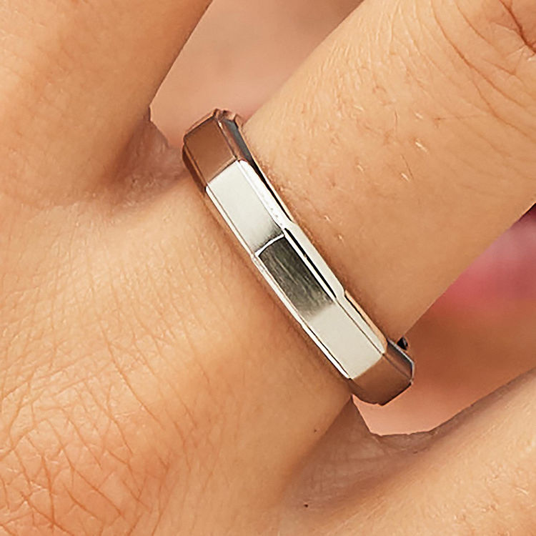 Immagine di Anello Uomo In Acciaio Lucido E Satinato Riptide Brosway | BTD033