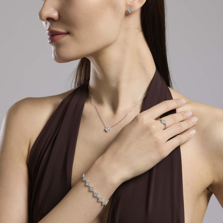 Immagine di Anello Con Fiore In Zirconi Gioielli Mabina | 523453